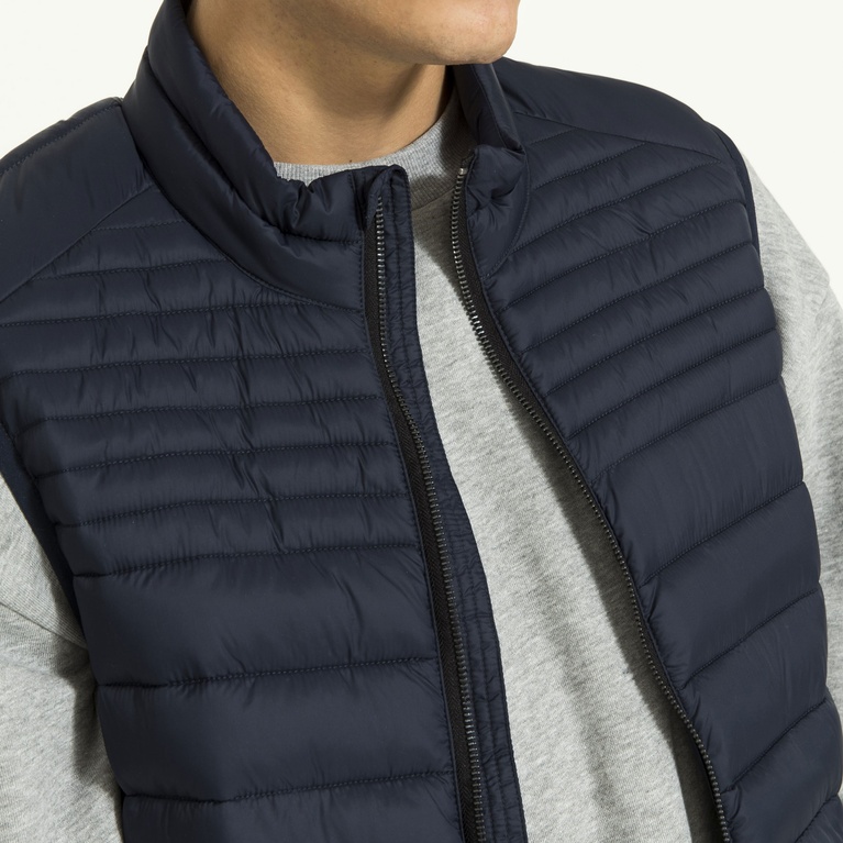 Väst "Vest" Väst "Vest"